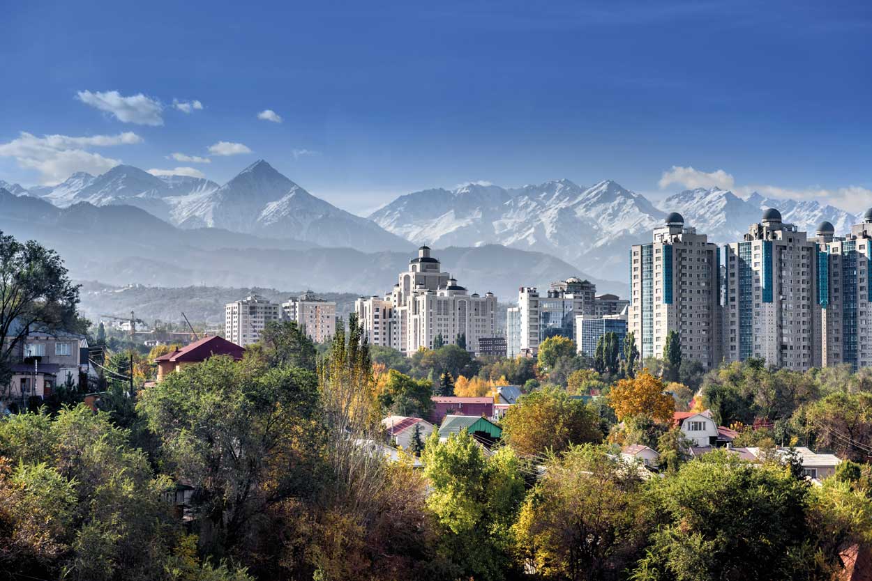 Skyline d'Almaty Kazakhstan