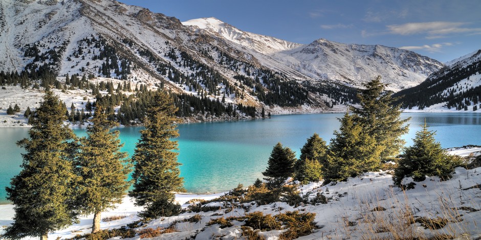 Grand Lac Almaty dans le Za&iuml;li Alatau