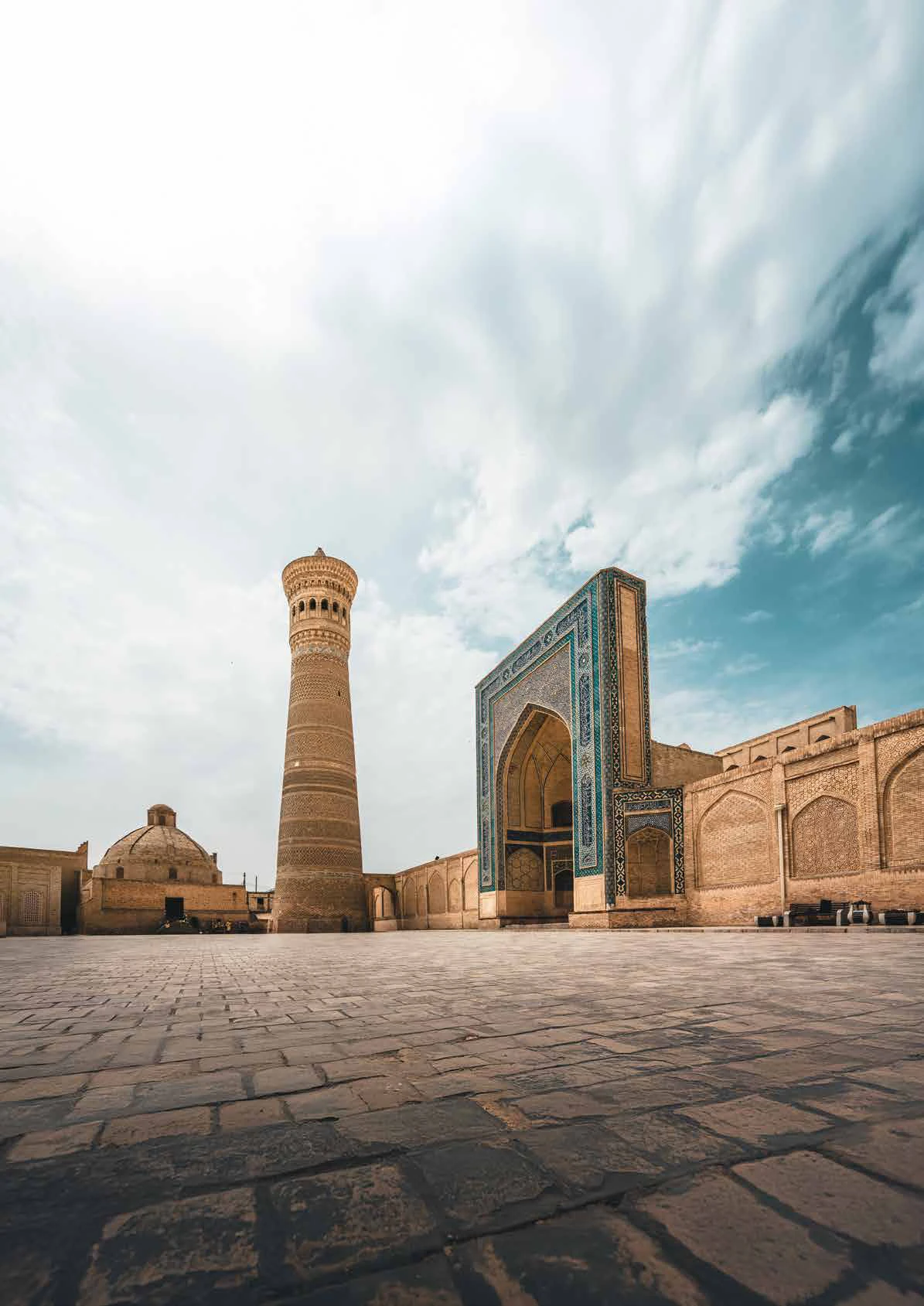 Boukhara &mdash; Mosqu&eacute;e Kalon et minarets, Route de la Soie, circuit Jewels of the Silk Road Golden Eagle