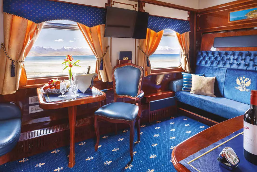 Imperial Suite du Golden Eagle &mdash; salon de luxe avec vue panoramique