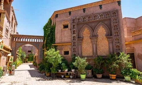 Vieille ville – Kashgar Ruelle de la vieille ville de Kashgar, carrefour millénaire de la Route de la Soie
