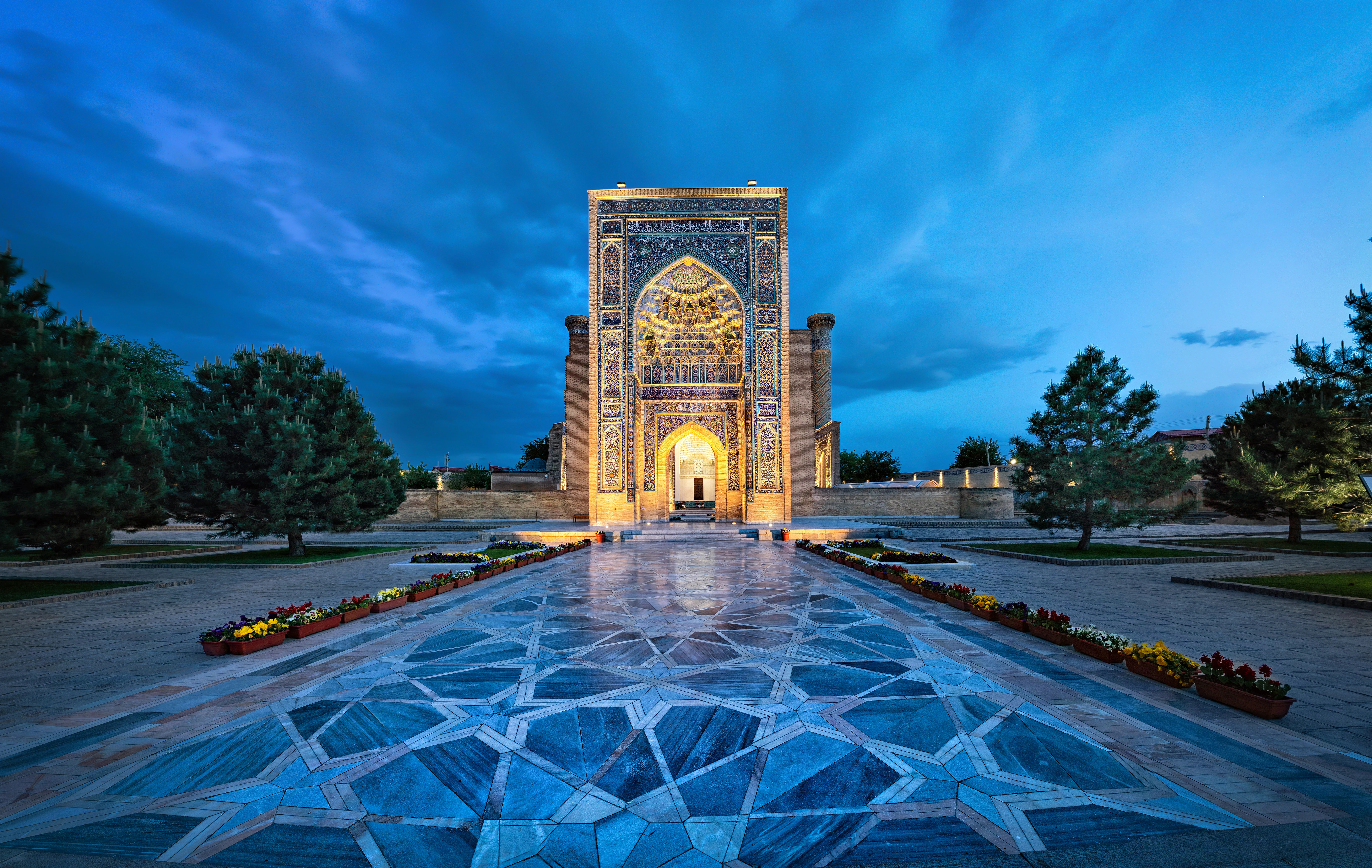 Gur-e-Amir – Samarcande – UNESCO Le portail du mausolée Gur-e-Amir de Samarcande, chef-d'œuvre de l'architecture timouride