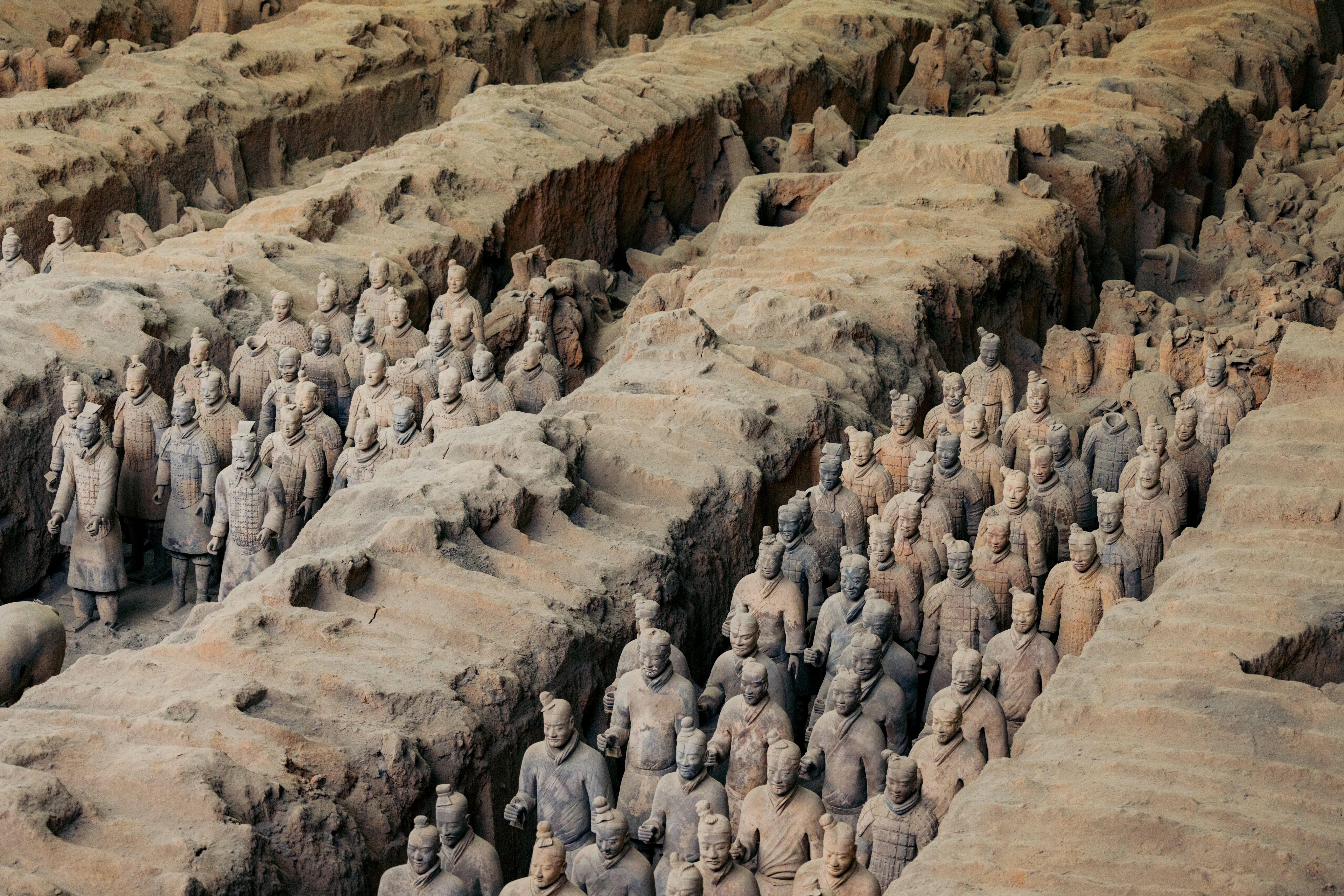 Rang&eacute;es de guerriers de terre cuite &agrave; Xi'an, patrimoine UNESCO